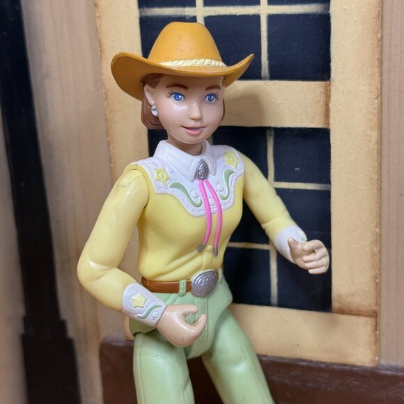 Vintage 2000 Fisher-Price Loving Family Cowgirl Western Country Girl Doll 6" - Picture 4 of 6